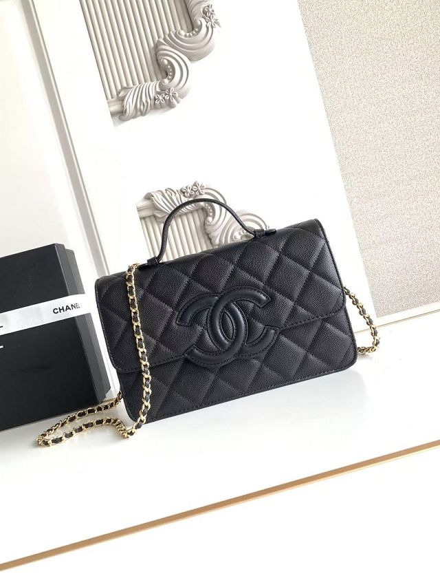 CC grained calfskin wallet on chain AP6554 black