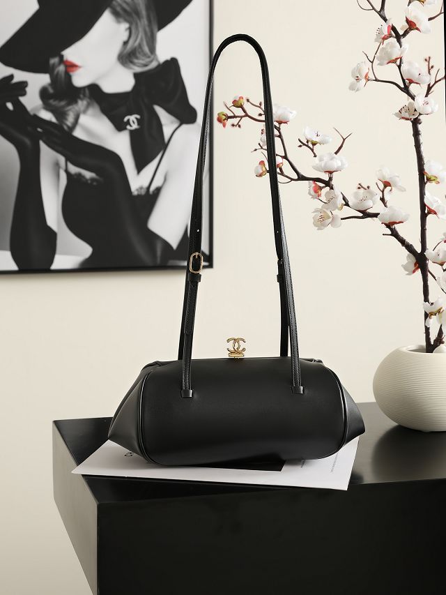CC crocodile calfskin clutch with strap AP5360 black