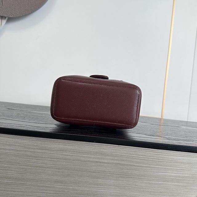CC grained calfskin small vanity AP5067 bordeaux
