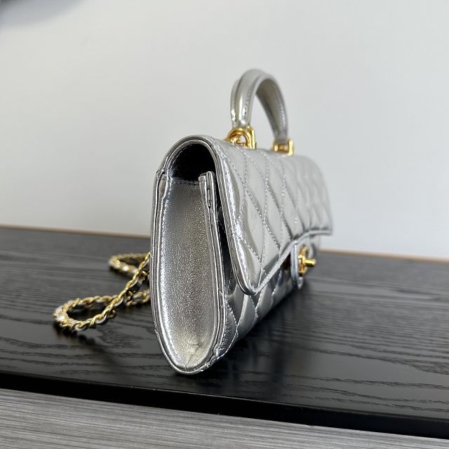 CC lambskin clutch with chain AP5280 silver