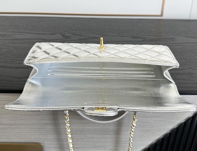 CC lambskin clutch with chain AP5280 silver