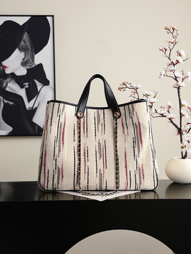 CC tweed medium shopping bag AS6201 white