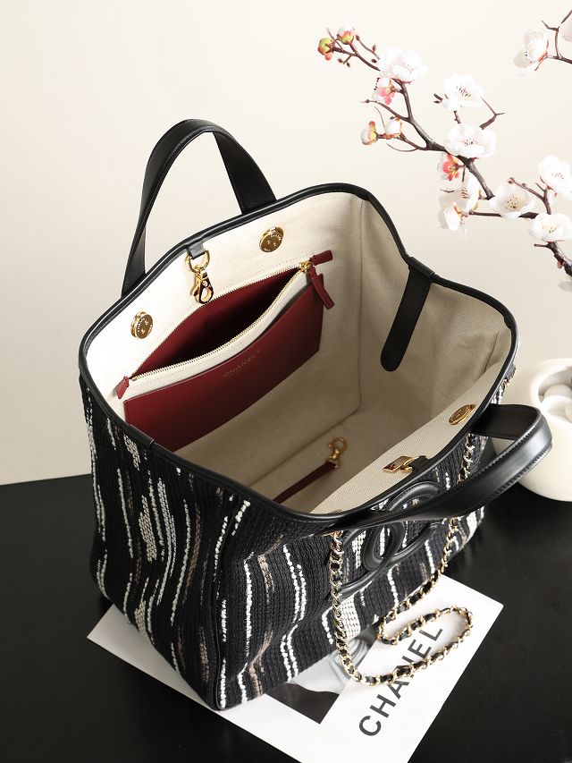 CC tweed small shopping bag AS6200 black