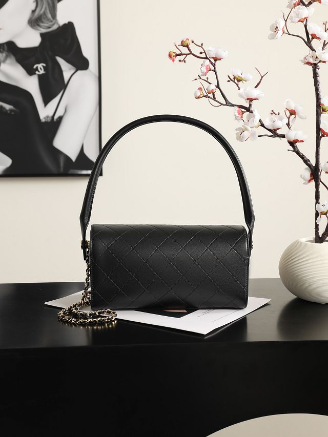 CC lambskin clutch with chain AP5294 black