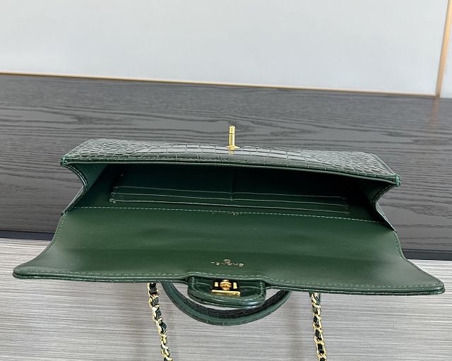 CC crocodile calfskin clutch with chain AP5280