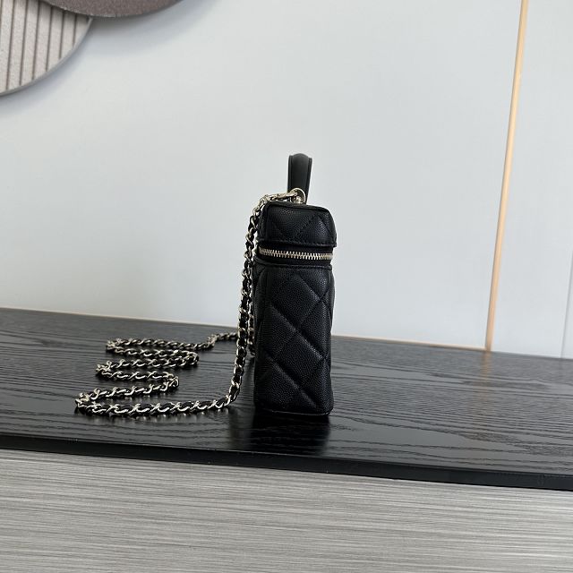 CC grained calfskin large vanity with chain AP5347 black