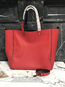 Valentino Garavani Rockstud calfskin large shopper bag 0578 red