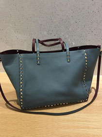 Valentino Garavani Rockstud calfskin shopper bag 0579 blue