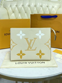 Louis vuitton original calfskin toiletry pouch 26 M80504 white