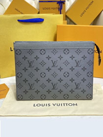 Louis vuitton calfskin pochette voyage M30840 grey