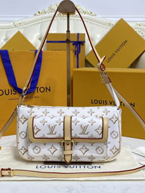 Louis vuitton original coated canvas maxi multi pochette M20920 white