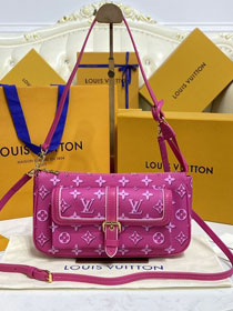 Louis vuitton original coated canvas maxi multi pochette M46161 fuchsia 