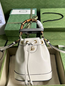 2023 GG original calfskin diana mini bucket bag 724667 white