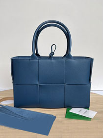 BV original grained calfskin small arco tote bag 652867 deep blue