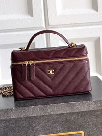 CC grained calfskin vanity with chain  AP5212 bordeaux